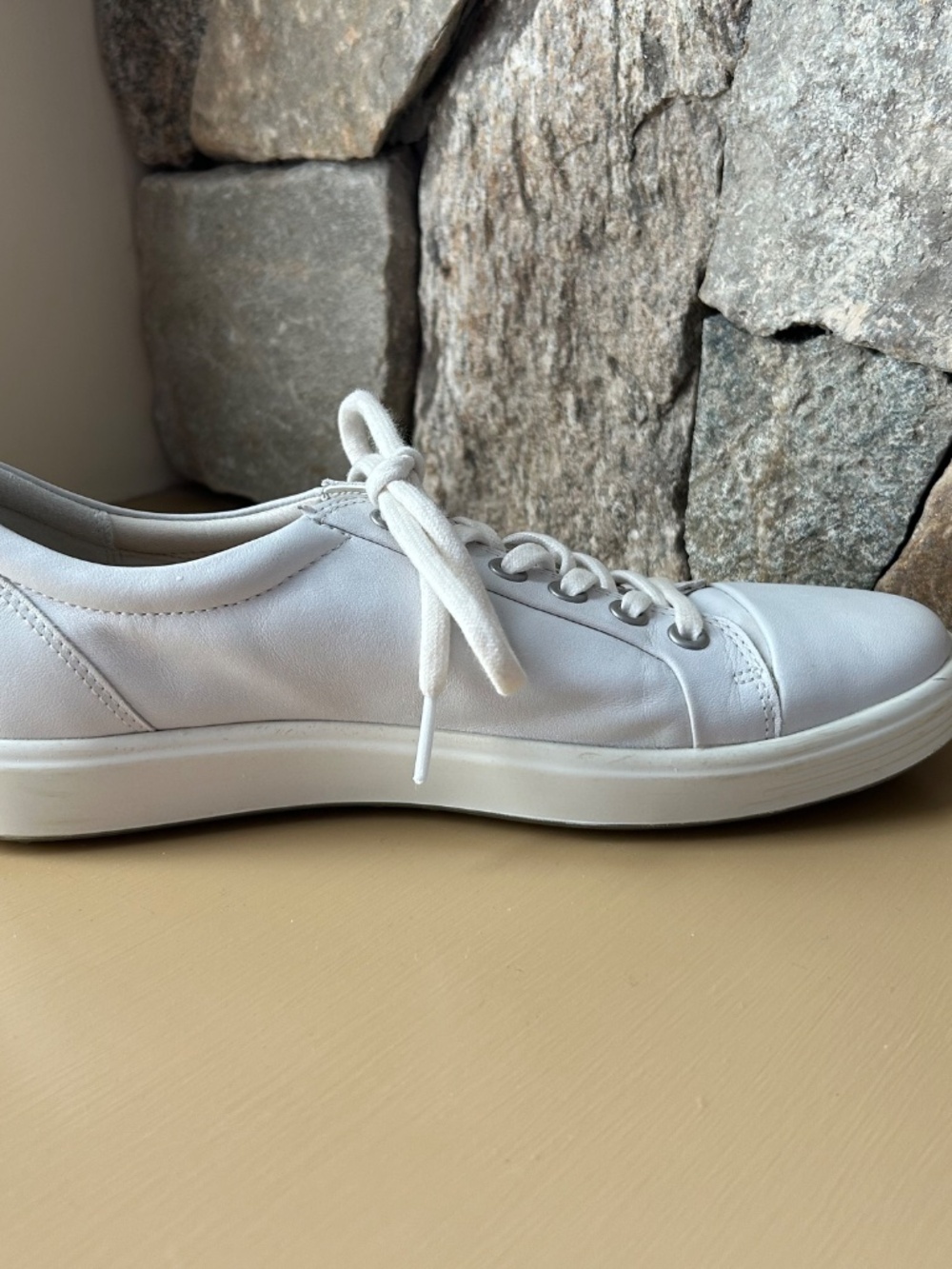 Ecco White women's 8.5 casual sneakers - Picture 9 of 13